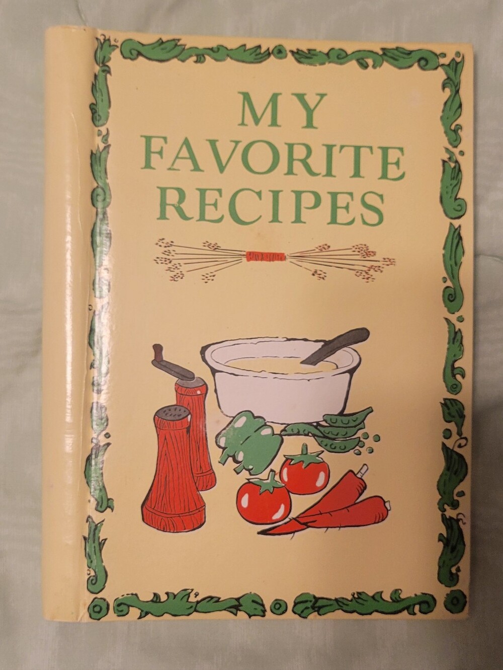 Vintage 'My Favorite Recipes' Blank Recipes Album 8 1/2" X 6"